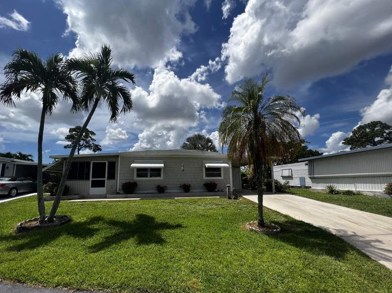 4428 Royal Manor Blvd, Lot #233