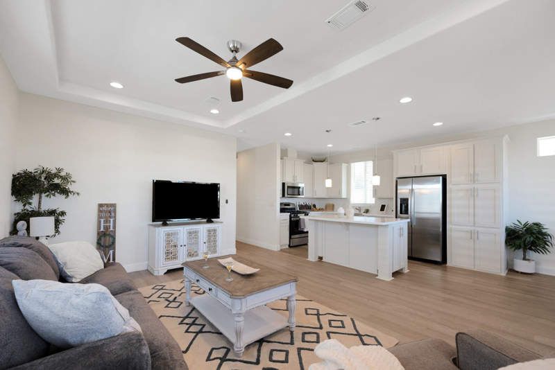 2727 E. University Drive, #141