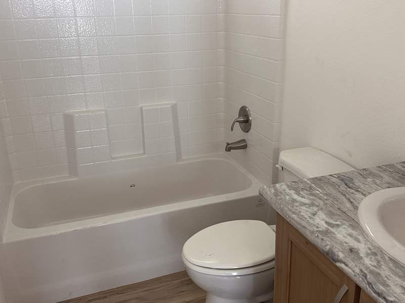 2727 E. University Drive, #062