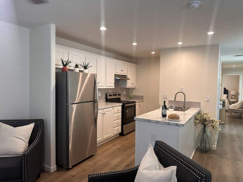 2727 E. University Drive, #019