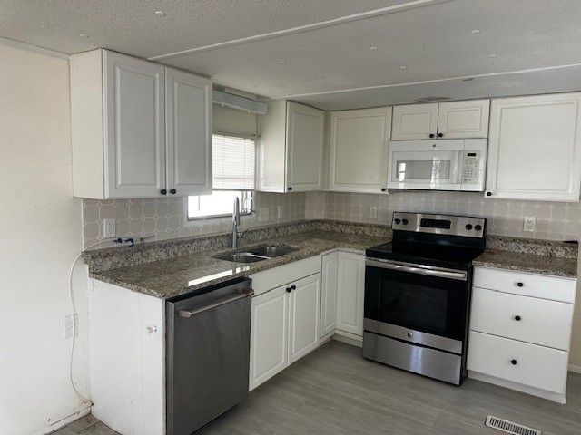 5200 28th Street North, #330