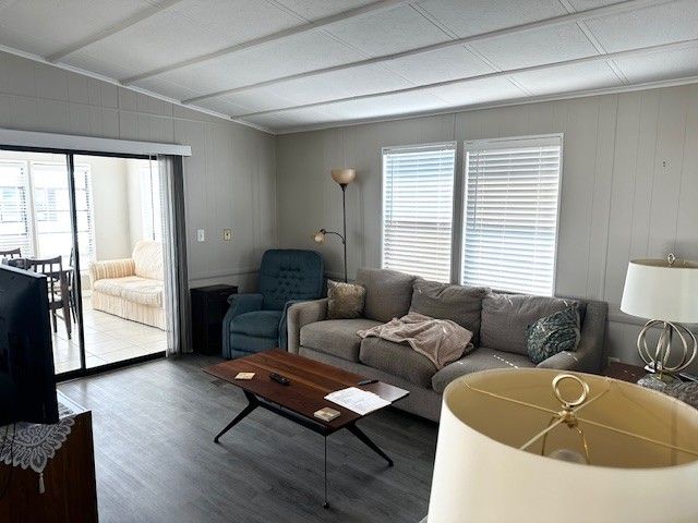 5200 28th Street North, #660