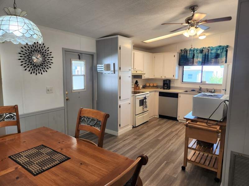 5200 28th Street North, #675