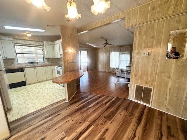 5200 28th Street North, #627