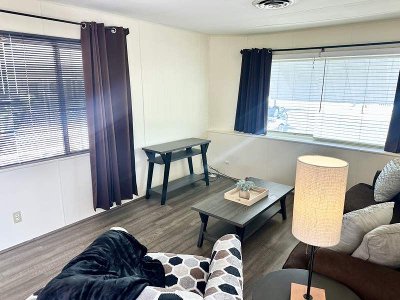 4065 E. University Drive #271