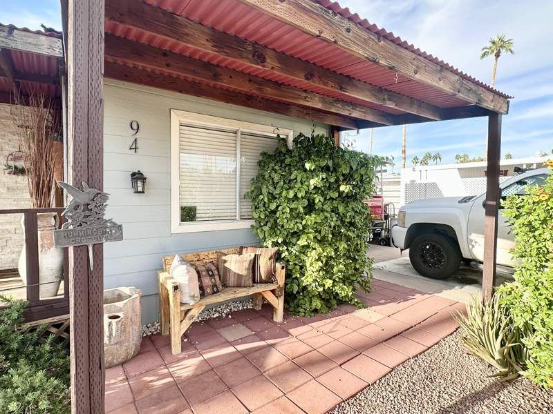 4065 E. University Drive #94