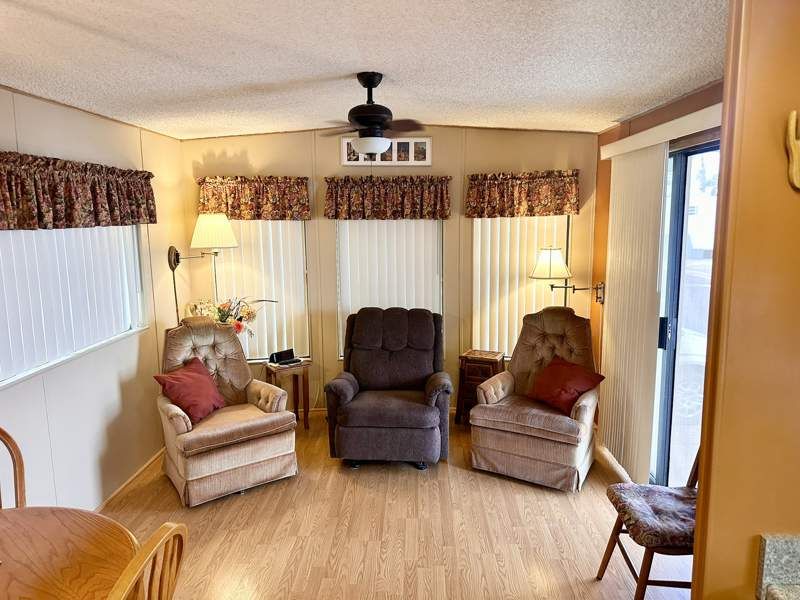 4065 E. University Drive #580