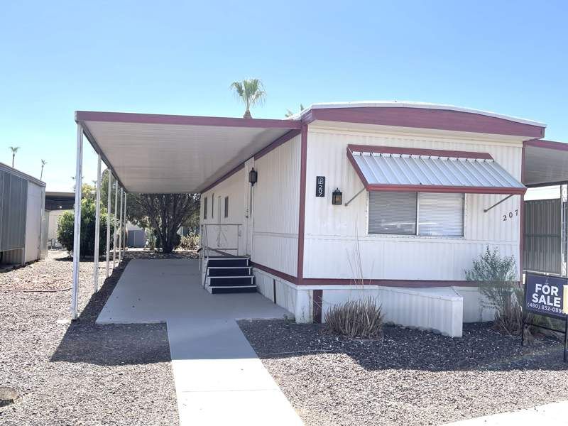 305 S. Val Vista Drive #207