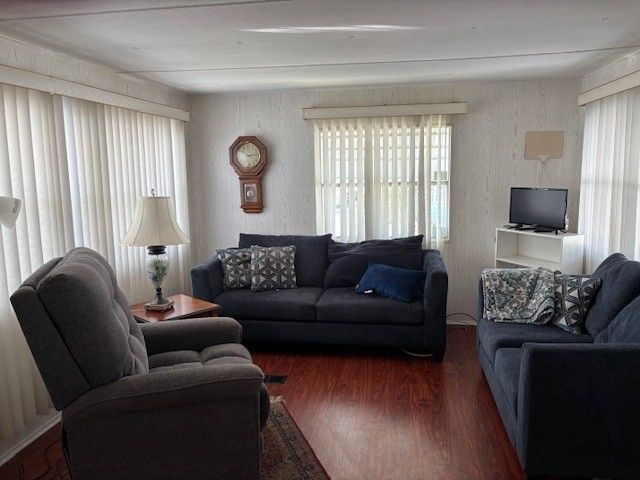 3223 N Lockwood Ridge Rd #126