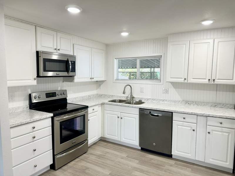 4065 E. University Drive #246