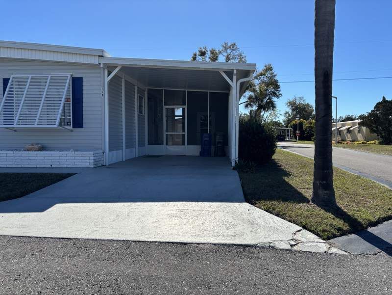 3223 N Lockwood Ridge Rd #169