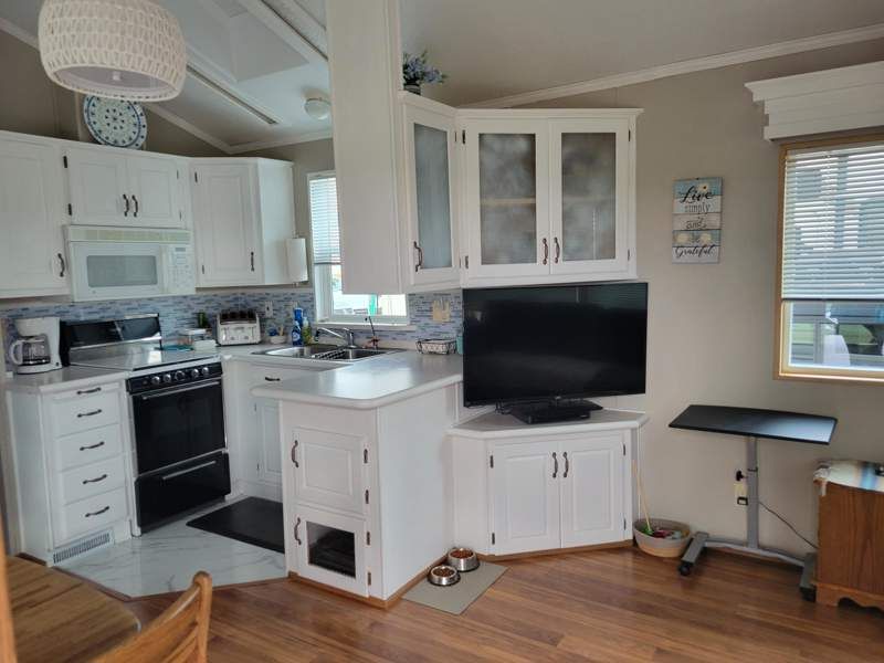 1050 S. Arizona Blvd. #187