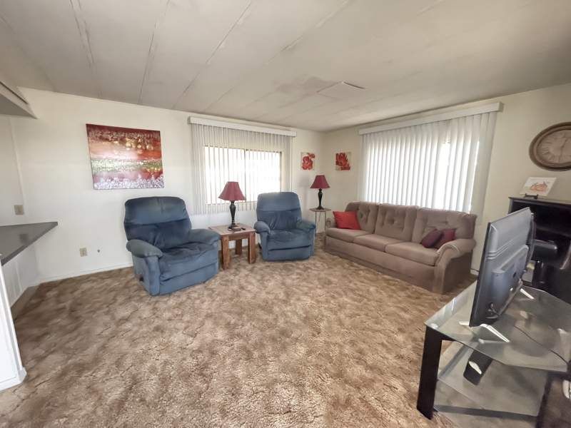 305 S. Val Vista Drive #384