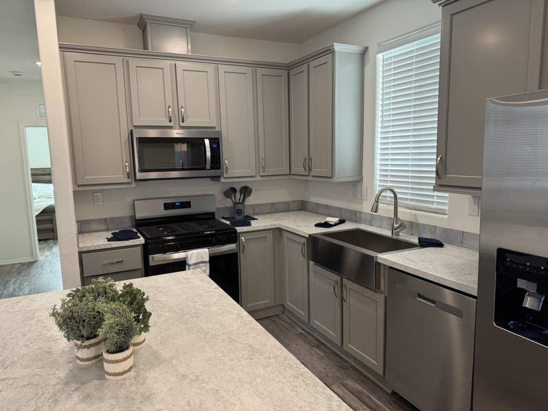 4470 E. Vegas Valley Dr. #112