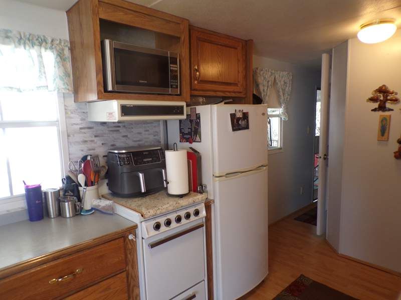 1050 S. Arizona Blvd. #129