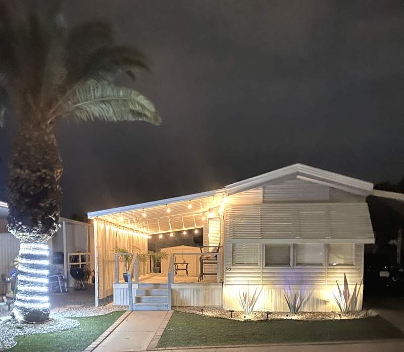 305 S. Val Vista Drive #95