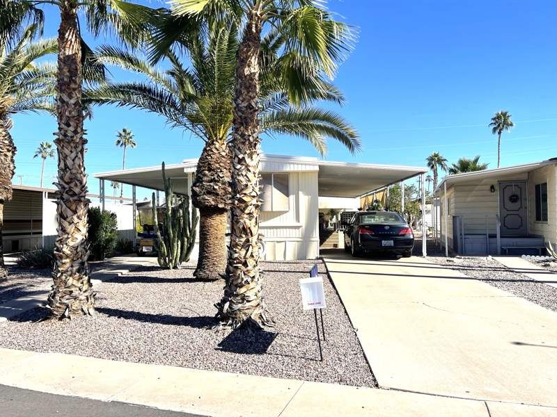 305 S. Val Vista Drive #329