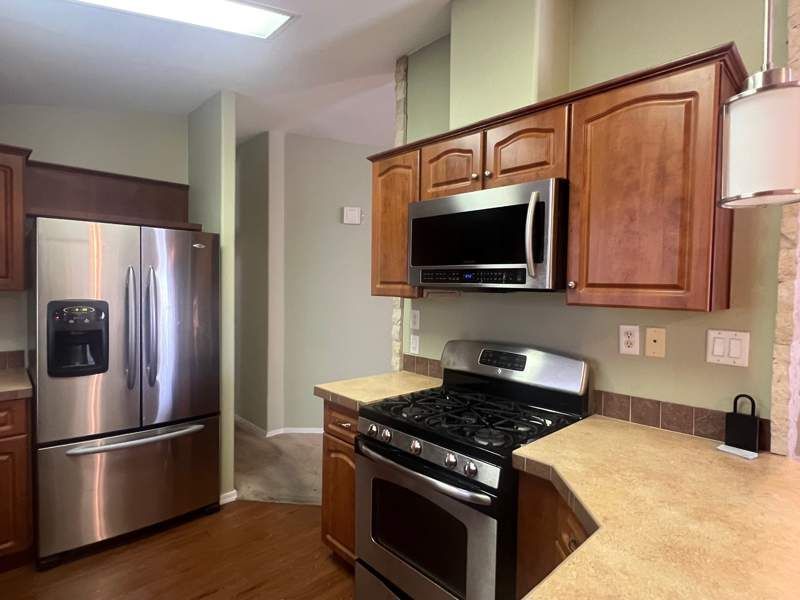 2050 W. Dunlap Ave #C106