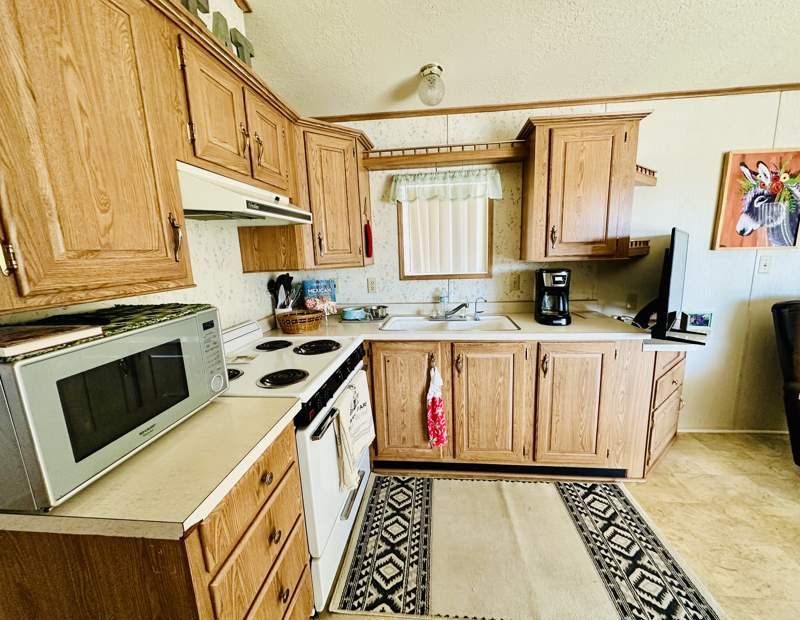 10442 N Frontage Rd #200