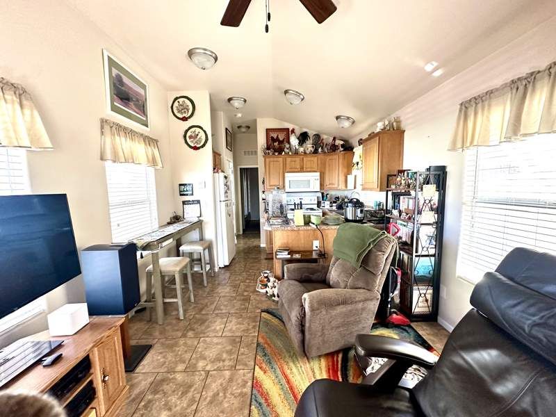 10442 N Frontage Rd #387