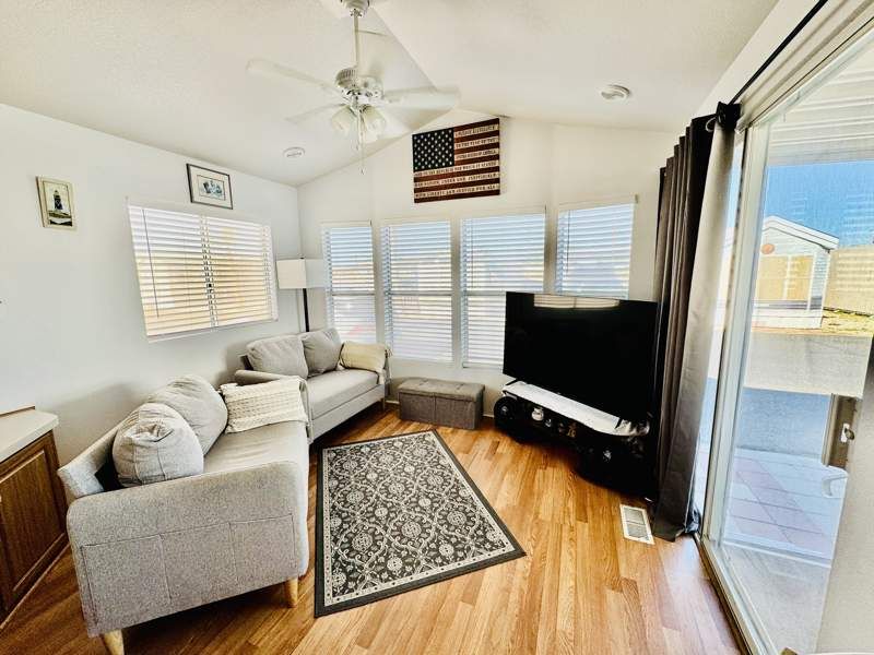 10442 N Frontage Rd #139