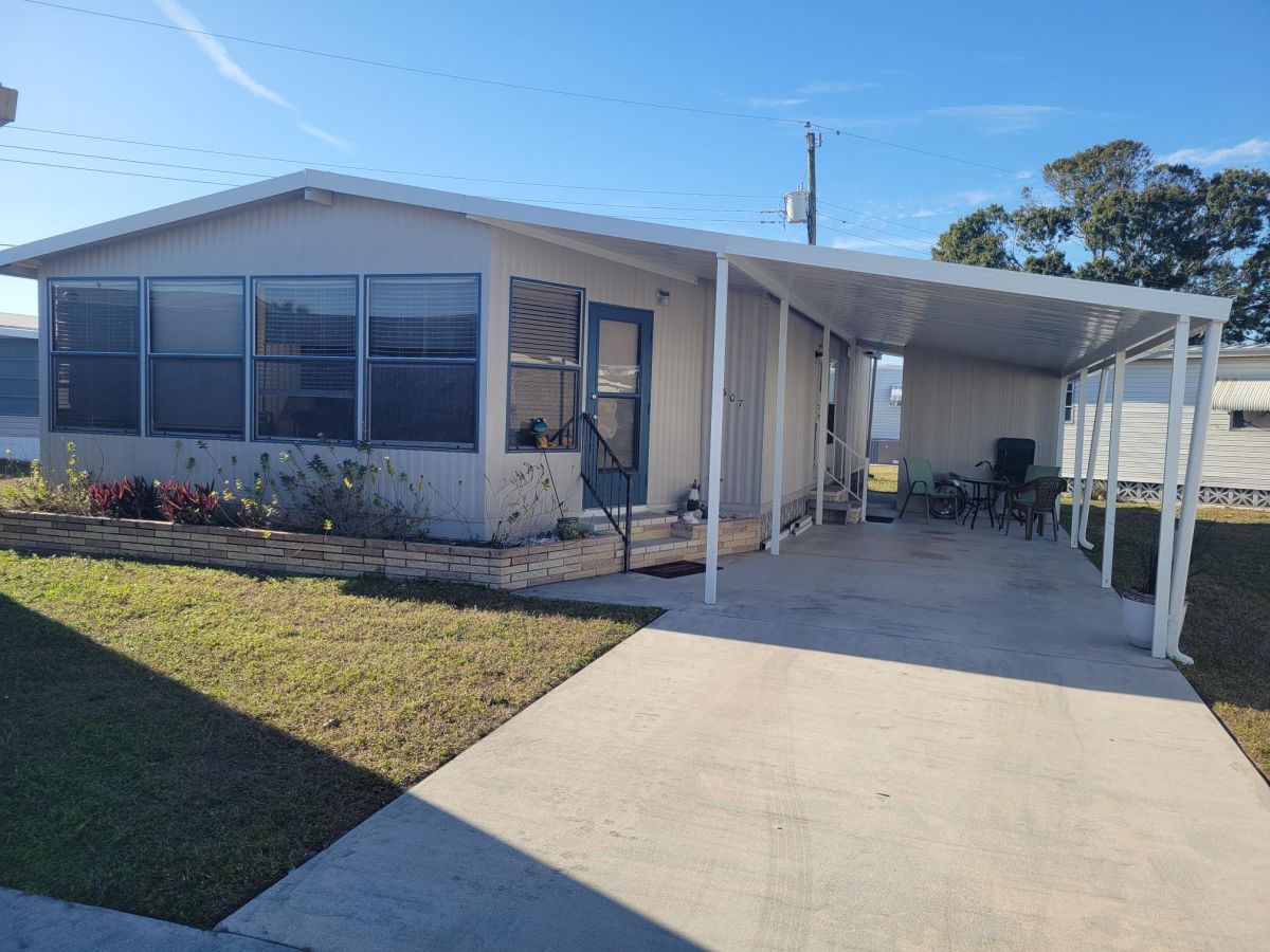 3901 Bahia Vista St. #307