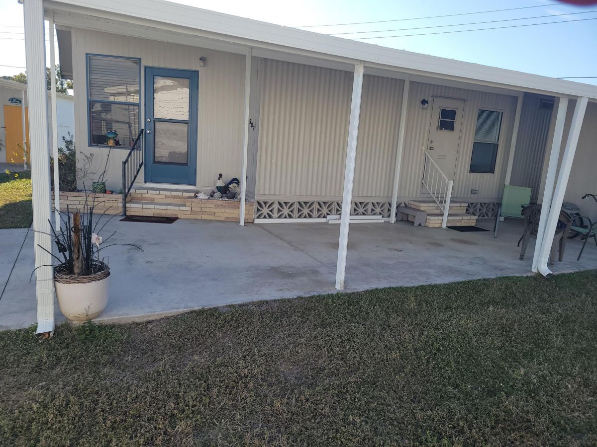 3901 Bahia Vista St. #307