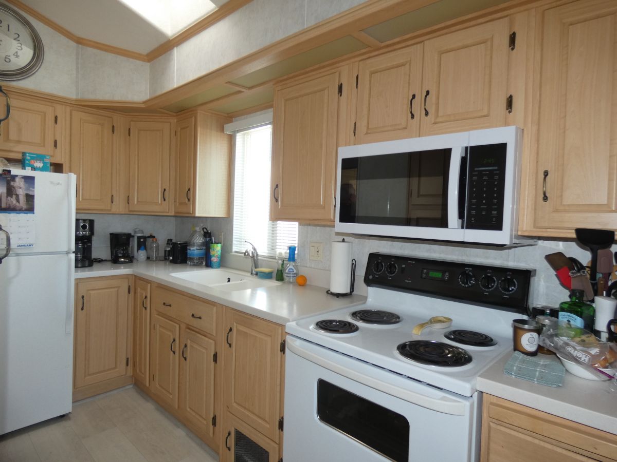 1110 North Henness Rd 919