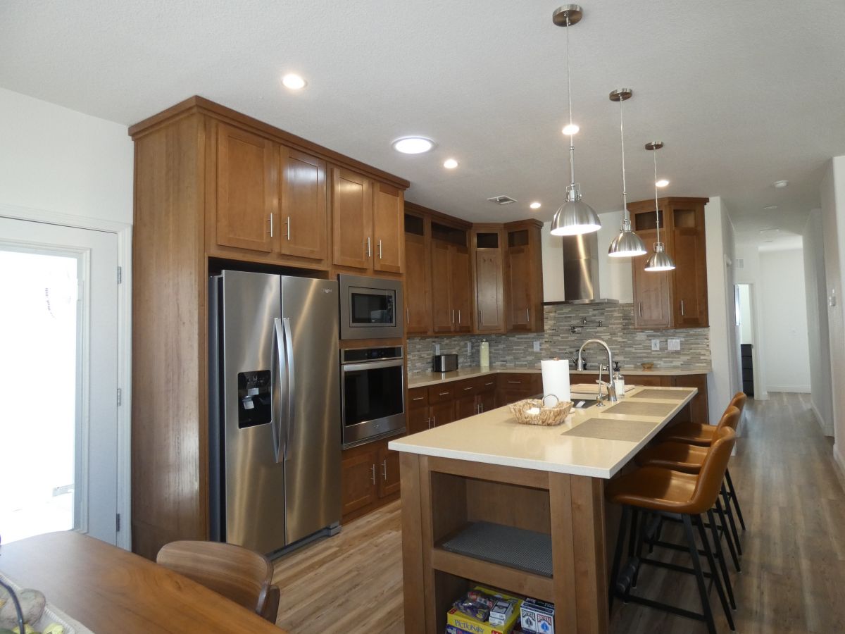 1110 North Henness Rd 2276