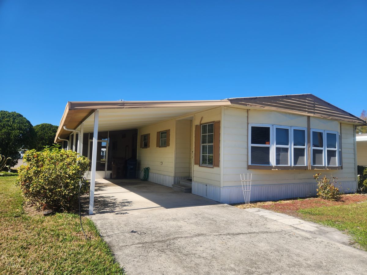 3000 US HWY 17\92 W, LOT #108