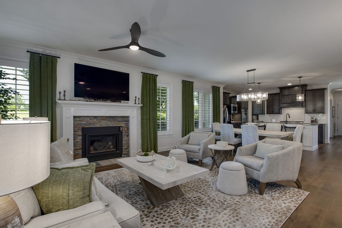 110 E Highlands Circle