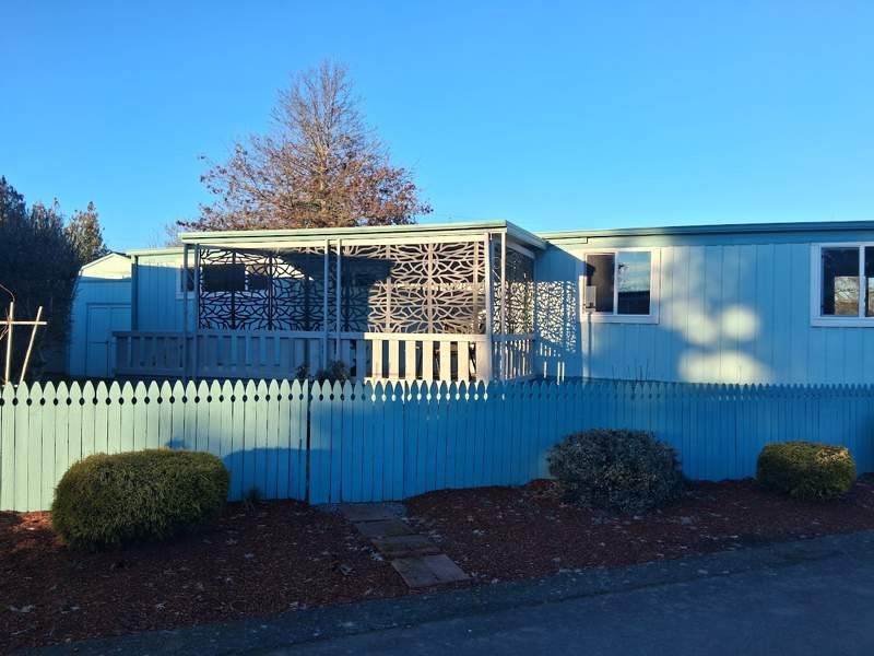 2200 Lancaster Dr SE #12A