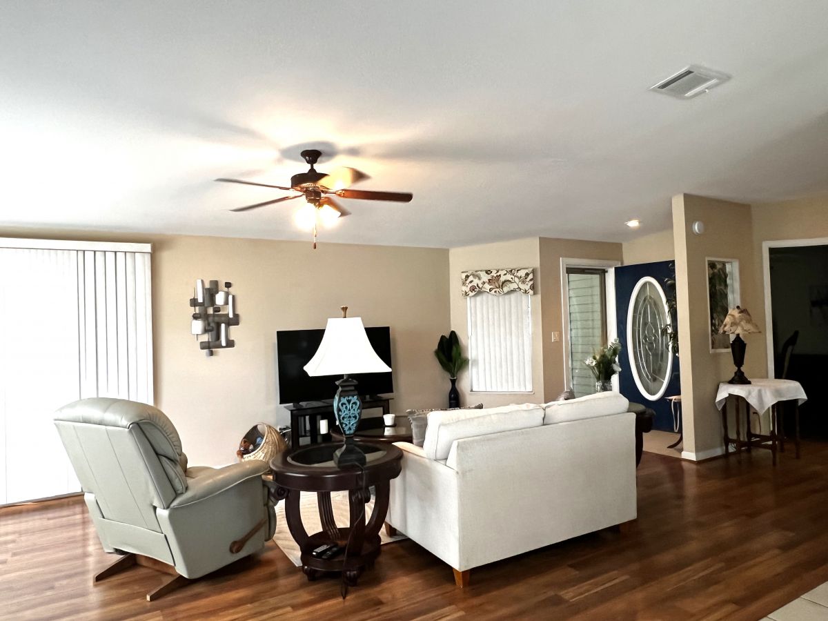 29200 S. Jones Loop Road #537