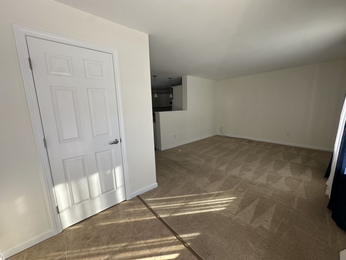 35 Looking Glass Circle