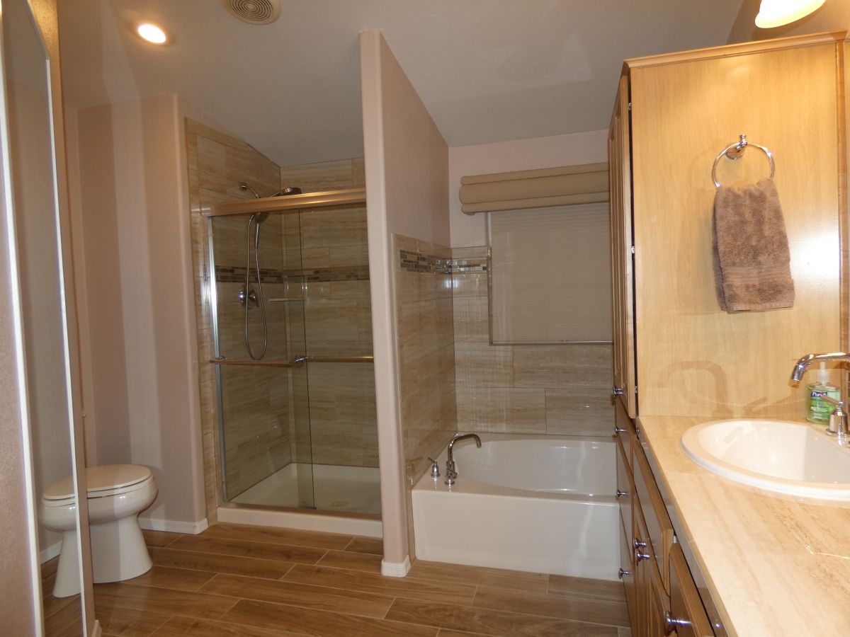 1110 North Henness Rd 1287