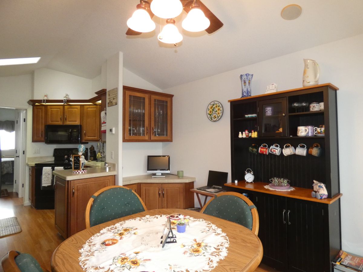 1110 North Henness Rd 1794