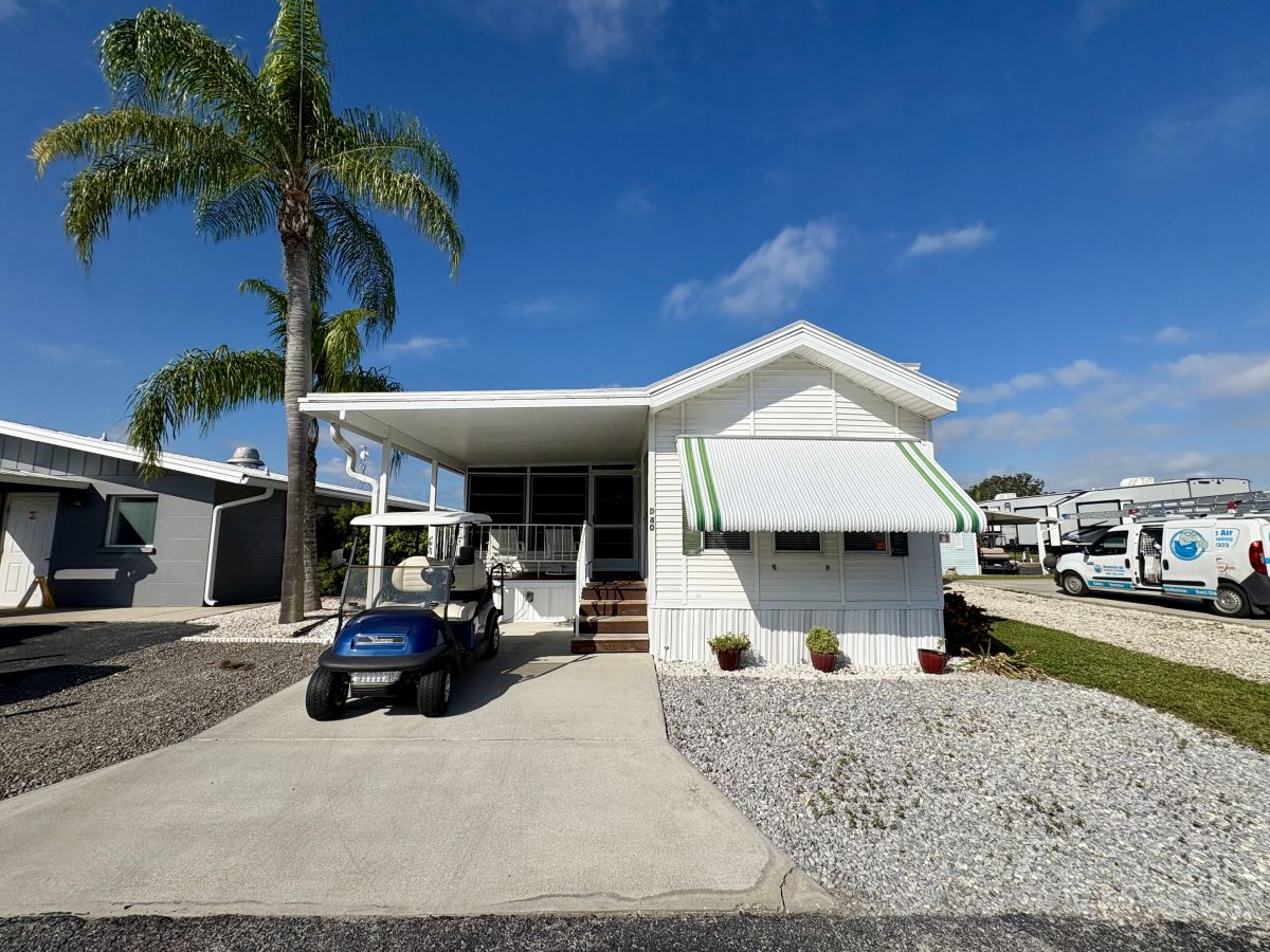 6633 53rd Avenue East D40