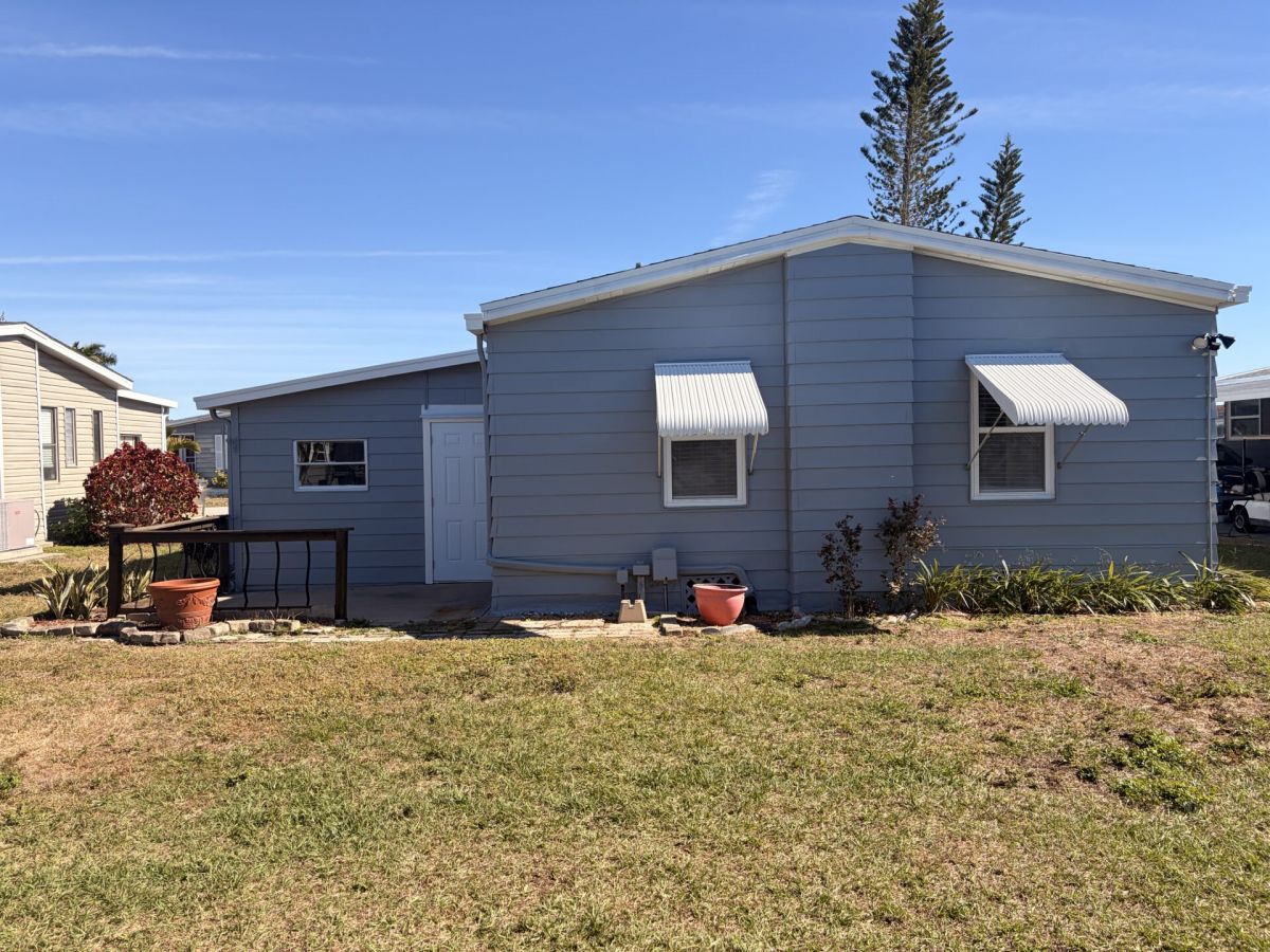 4721 10th St Court E