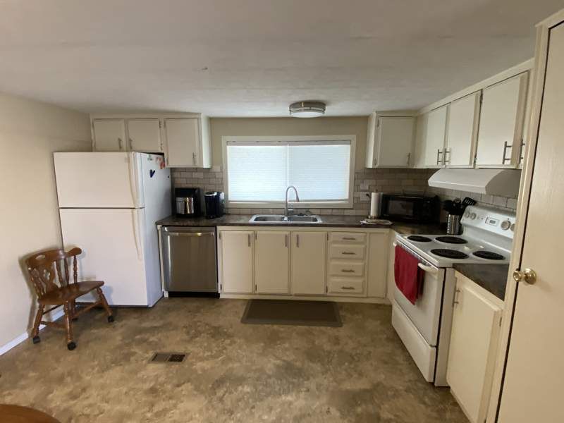 3300 E. Broadway Rd. #10