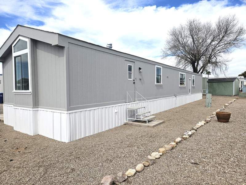 3833 N. Fairview Ave. # 113