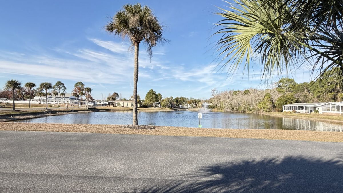 1068 SE Lake James Ave