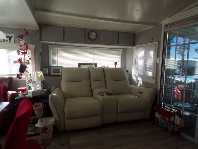 1050 S. Arizona Blvd. #122