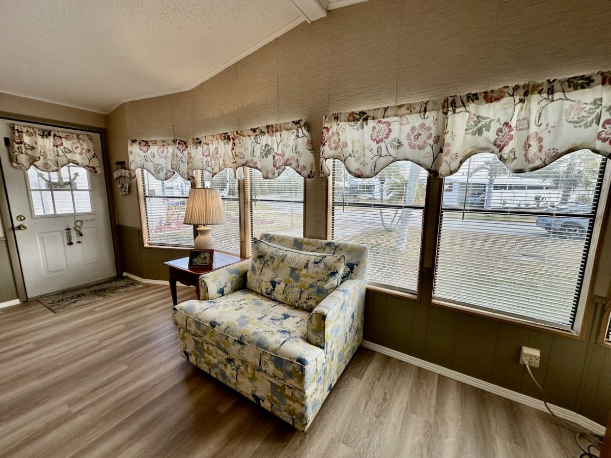 3208 North Derry Drive