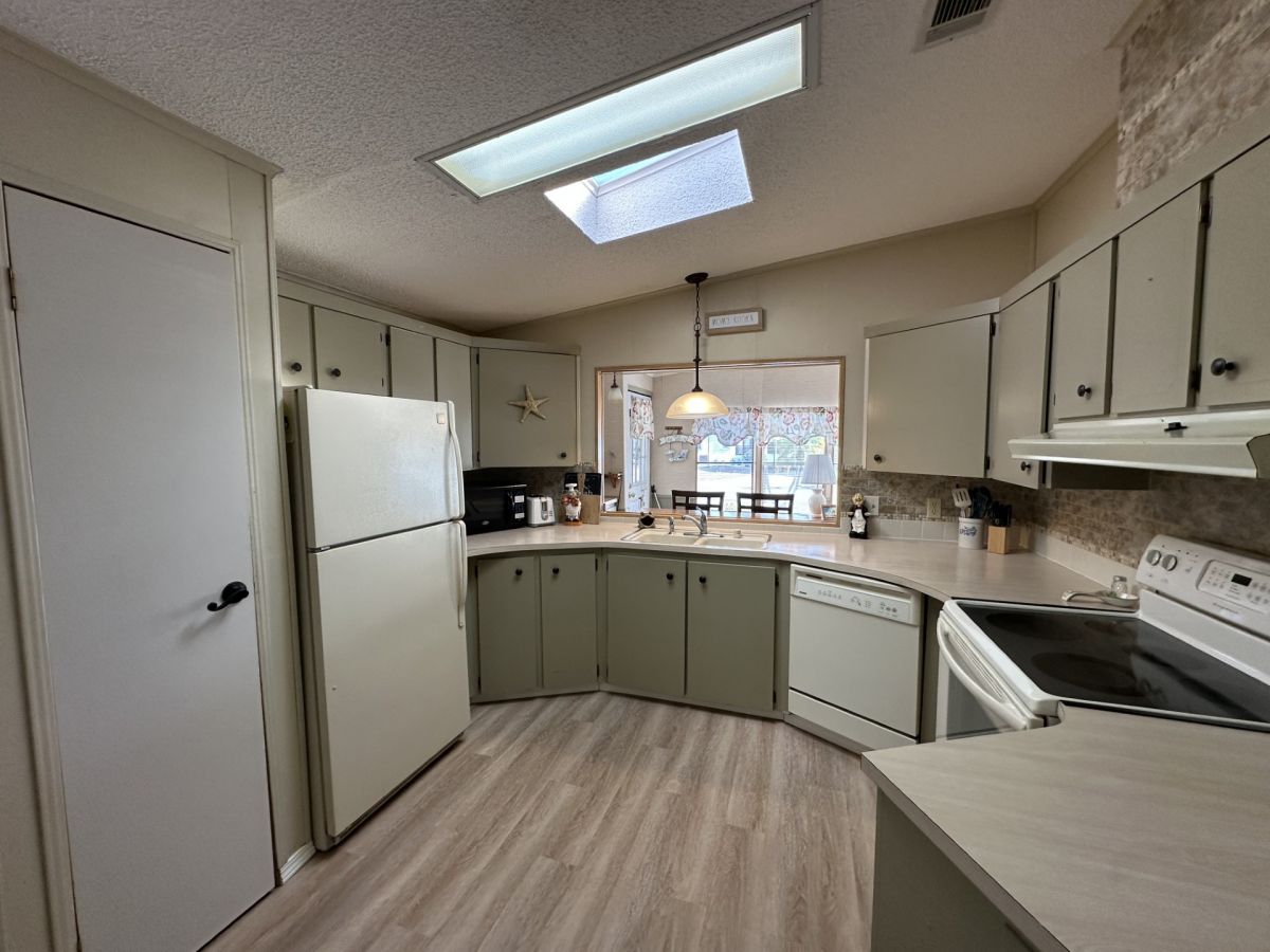 3208 North Derry Drive