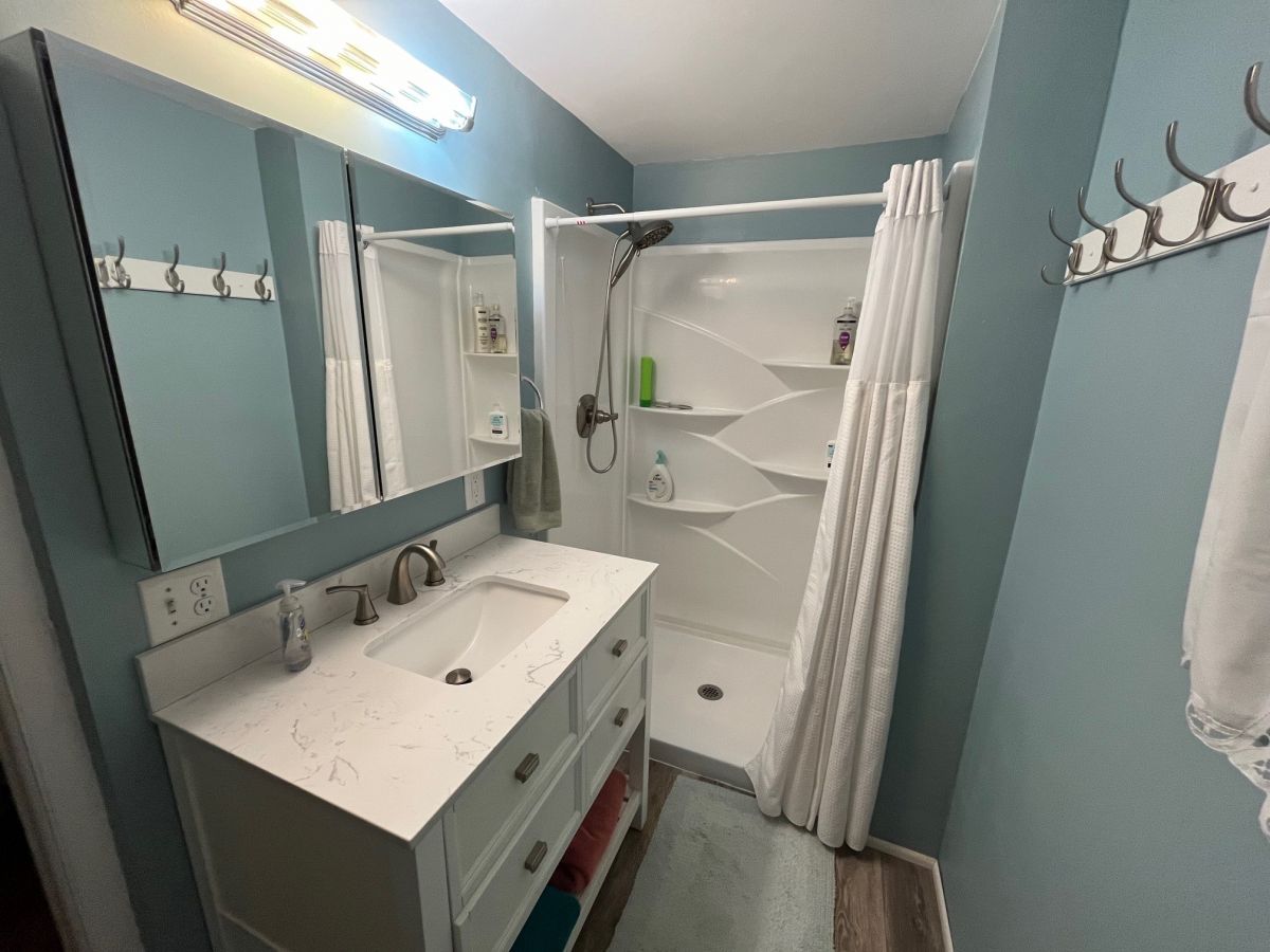 3021 Saralake Dr., North