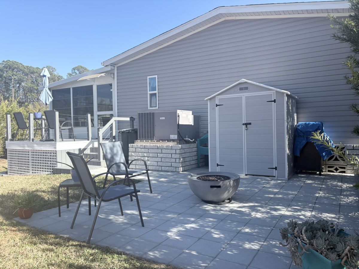 8113 W. COCONUT PALM DR.