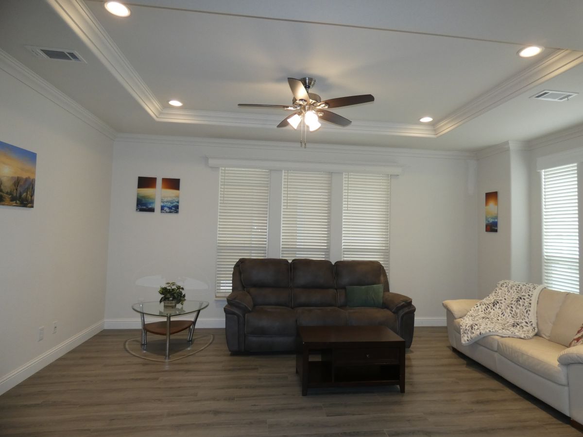 1110 North Henness Rd 2128