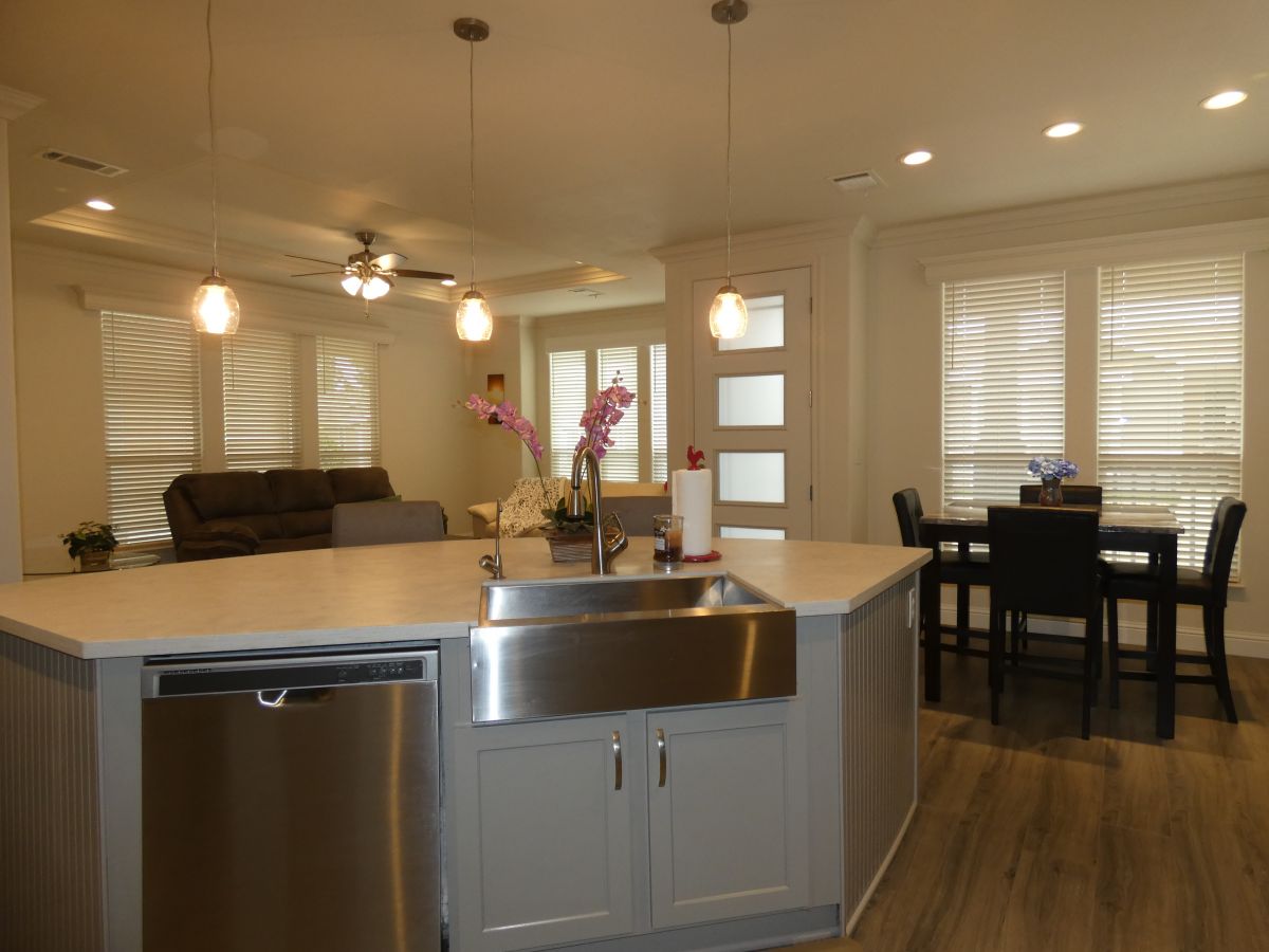 1110 North Henness Rd 2128