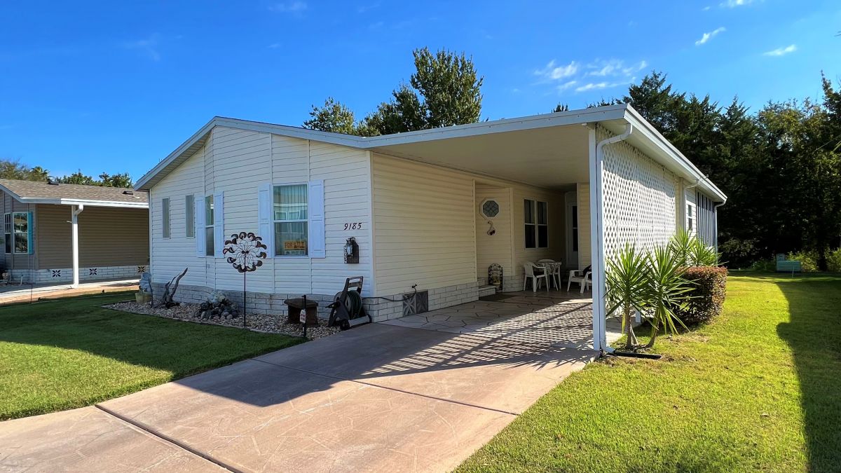 9185 W Forest View Drive