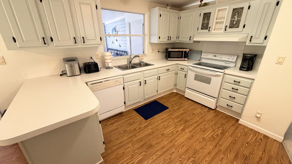 9185 W Forest View Drive